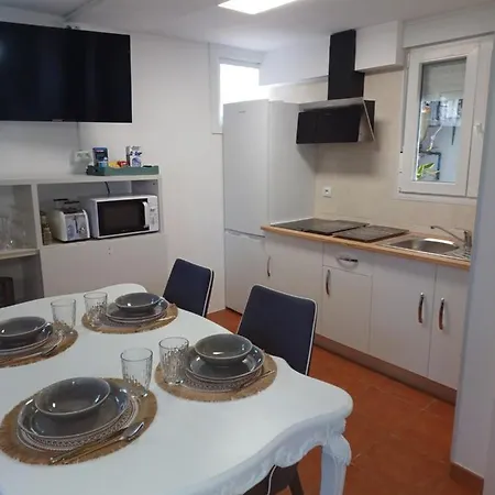 بيت للعطل Casa Raposeira